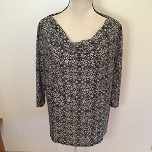 Croft & Barrow black patterned top 1x